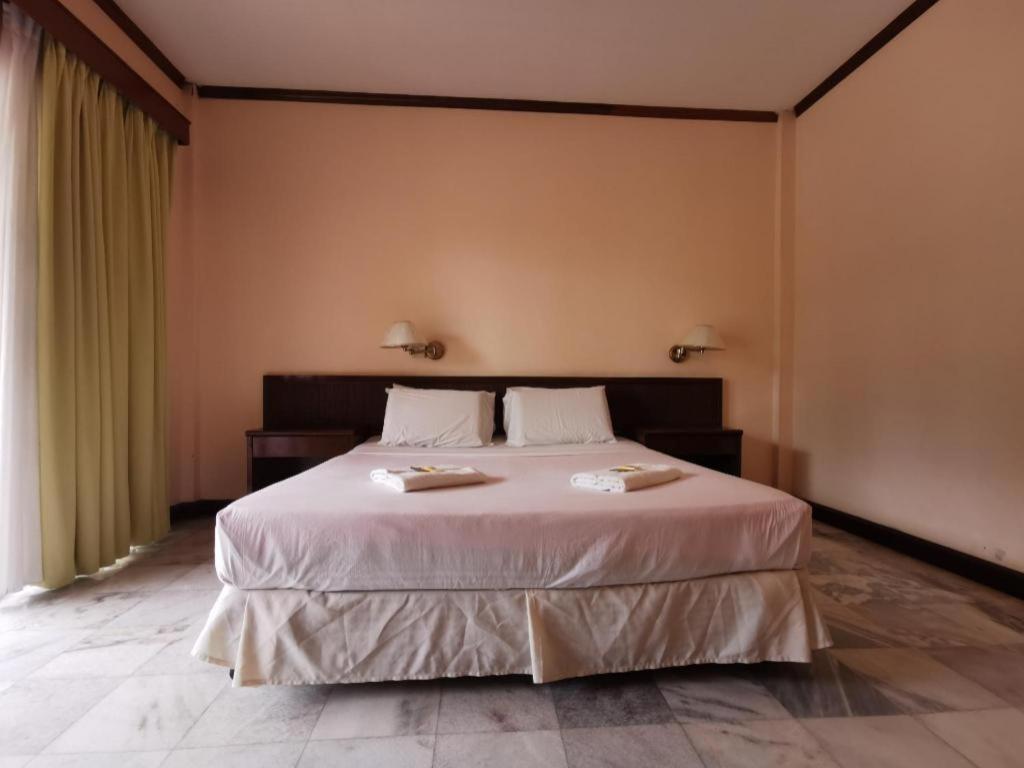 Oyo 89972 Borneo Paradise Beach Hotel Kota Kinabalu Luaran gambar