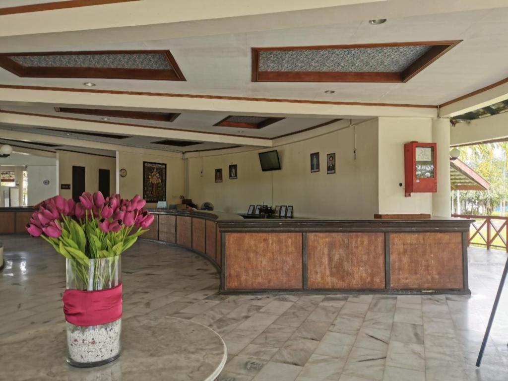 Oyo 89972 Borneo Paradise Beach Hotel Kota Kinabalu Luaran gambar